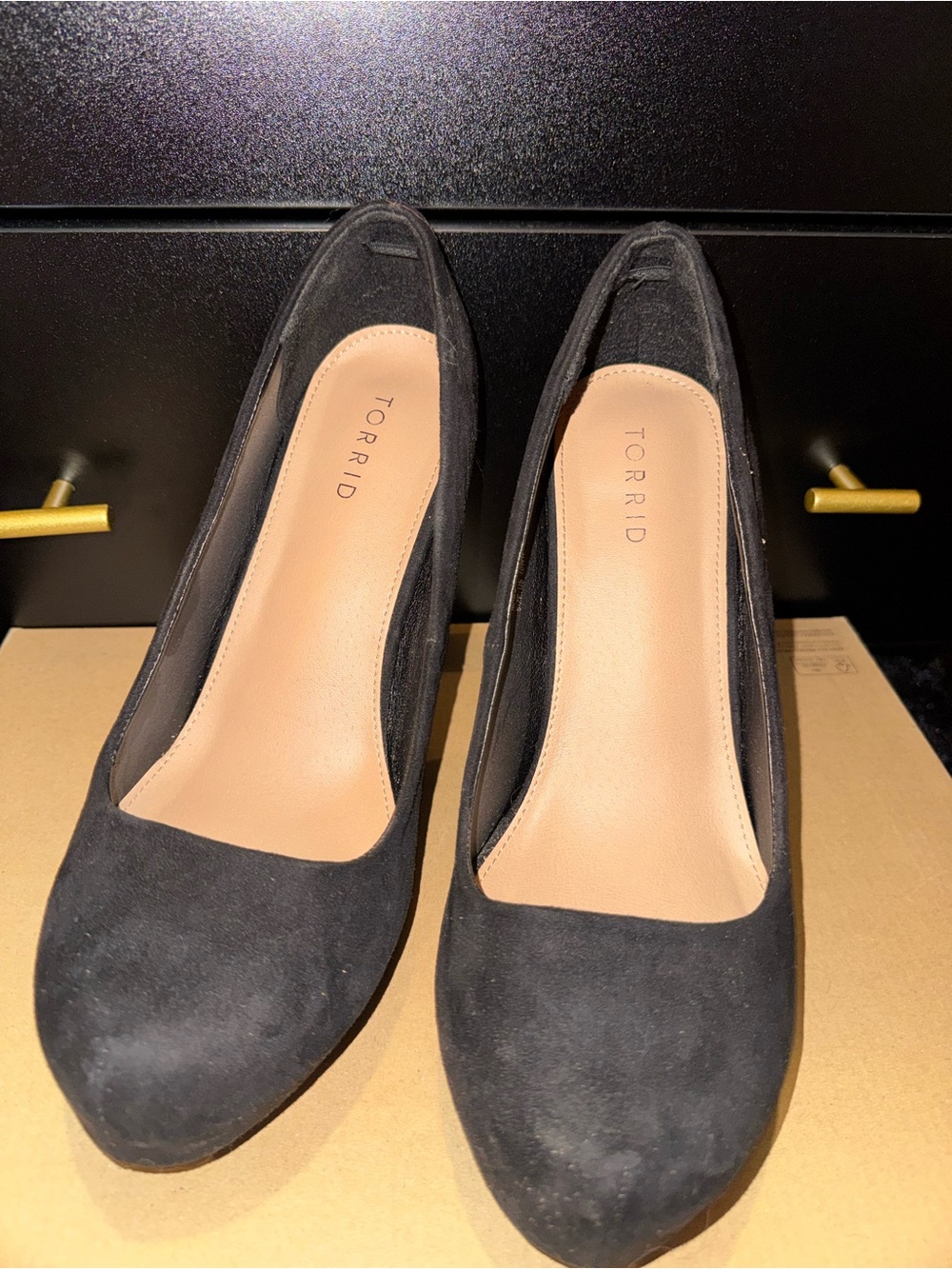 torrid Black Suede Classic Round-Toe Pumps